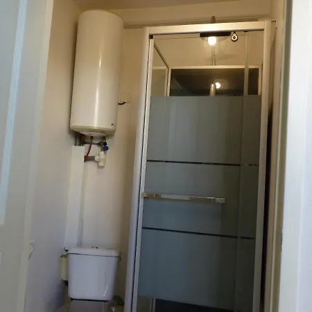 La N°3, Studette Cosy Avec Parking Gratuit La Rochelle (Charente-Maritime)